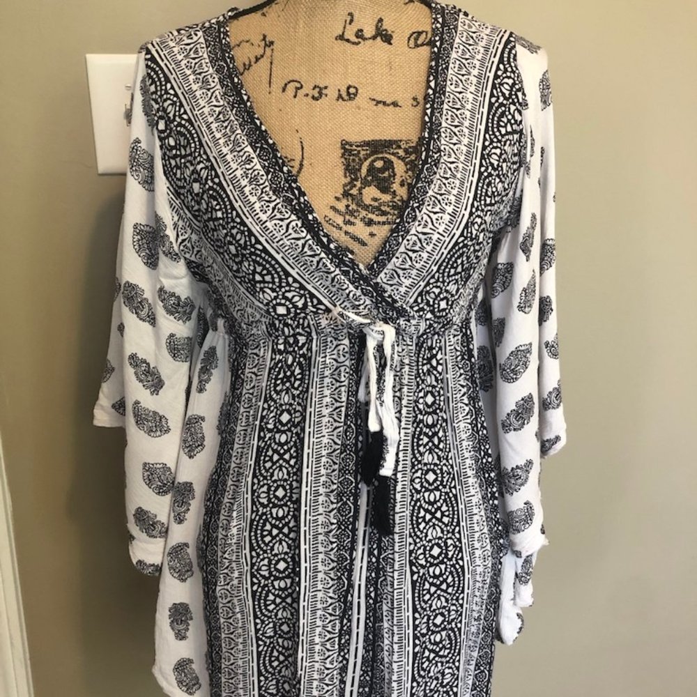 Black White Dress Low Cut